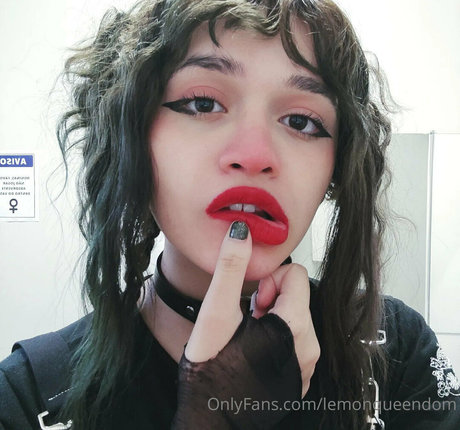 LemonQueendom sex star pictures