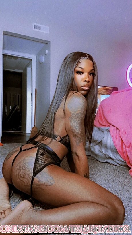 tslariyadior sex pornstar image