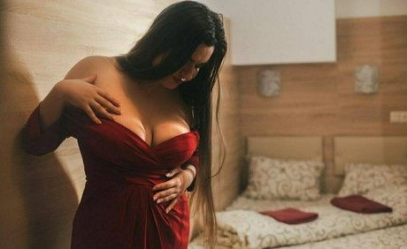 mommy the teacher naked model images