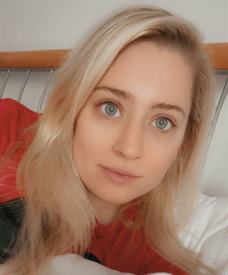 lottielushloves top star image