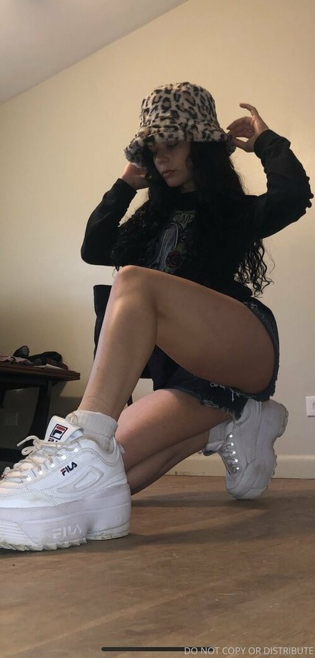 cassidy17 top profile image
