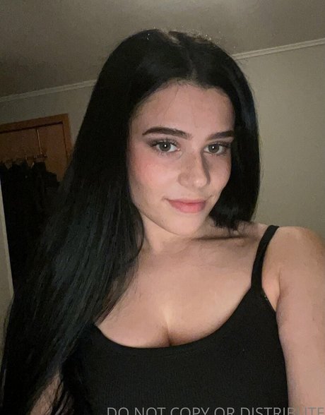cassidy17 model top picture