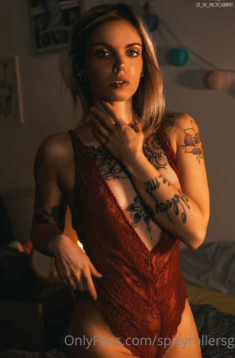 spicyrollersg sexy star pics