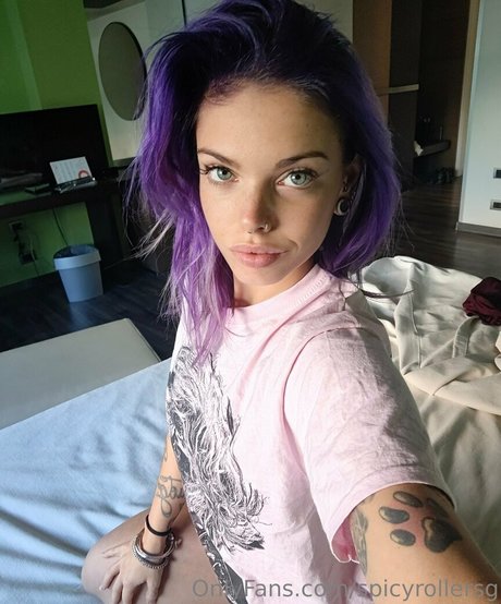 spicyrollersg sexy pornstar pics