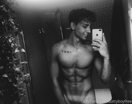 battyboyfree naked model images