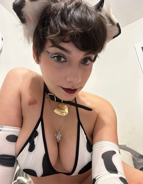 kitty xxx onlyfans art nude gallery
