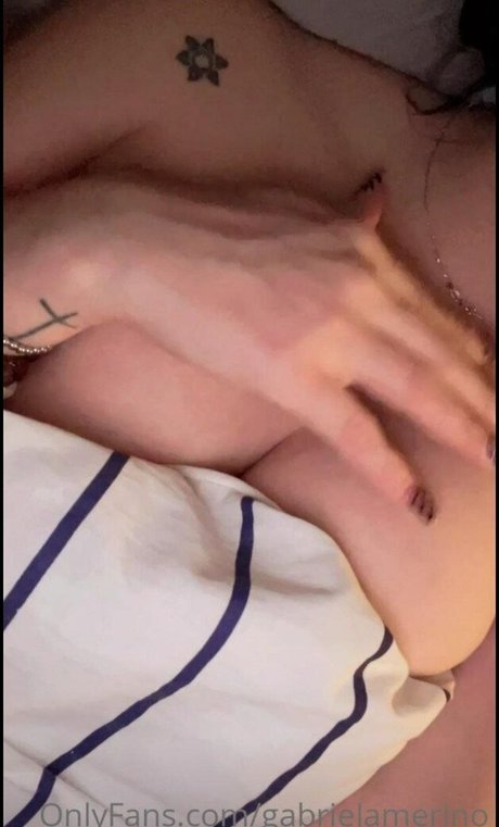 beautiful asian onlyfans top photos