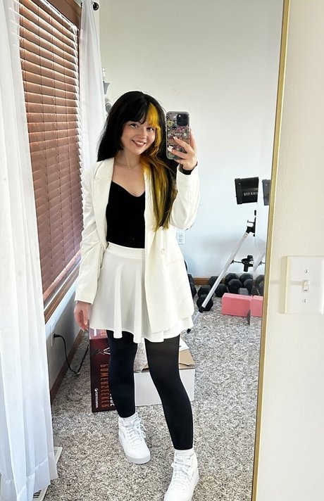 Bootyhaver beautiful pornstar image