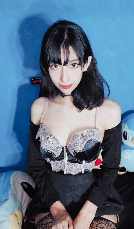 Lilywaifu star exclusive pictures