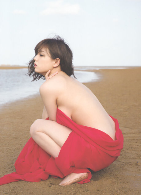 Ai Shinozaki art actress photo