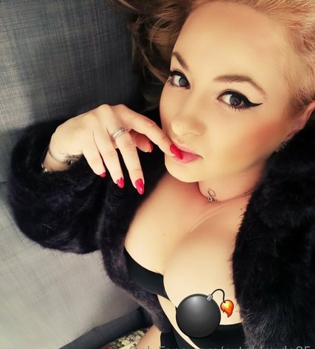 cuteblonde85 model free archive