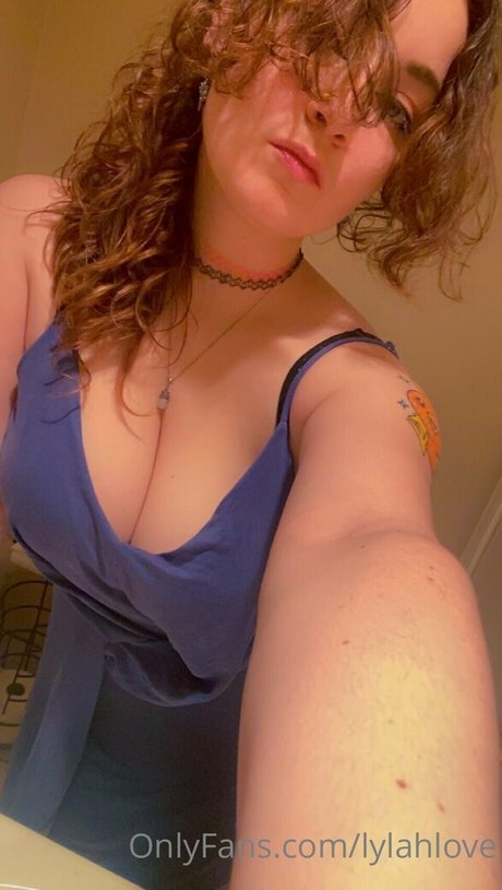 Lylah Love model top gallery