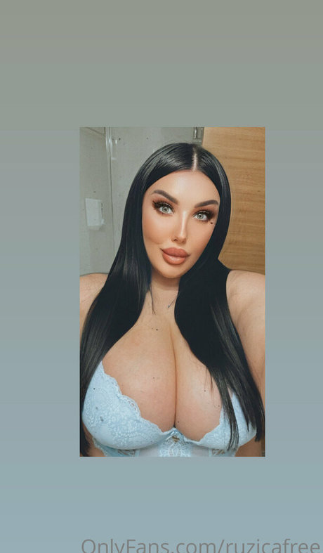 ruzicafree nude model pic