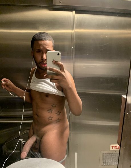 tylerbandsome model exclusive images