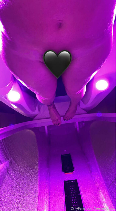 feet goddezz naked pornstar pics