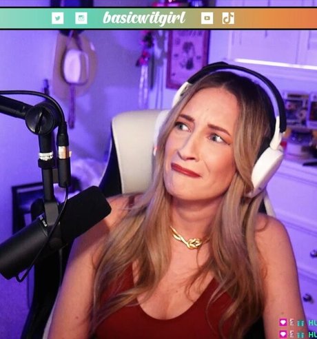 BasicWitGirl star nude archive