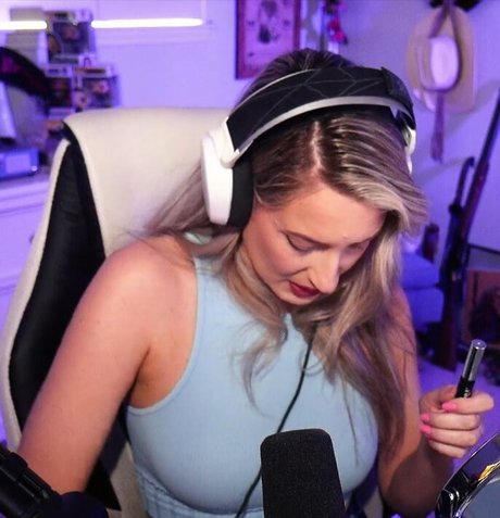 BasicWitGirl pornographic star gallery