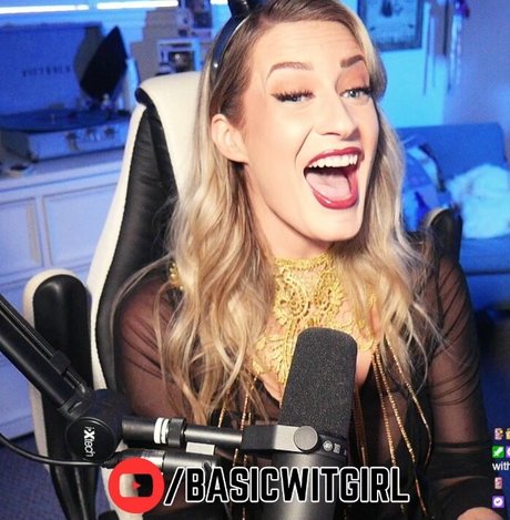 BasicWitGirl profile image