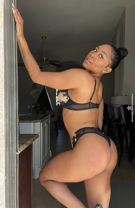 Ariane Andrew profile image