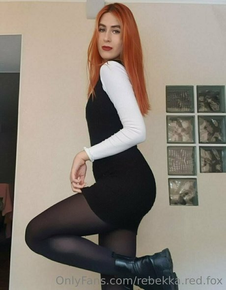 rebekka red fox top model pictures