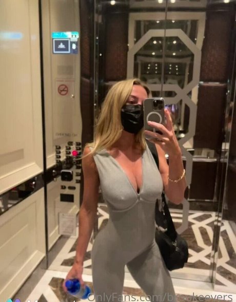 Brooke Evers model exclusive photo