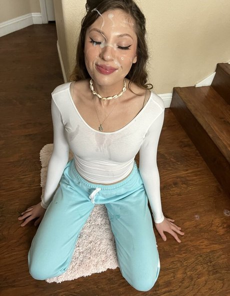 Annablossom nudes model archive