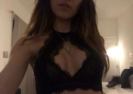 moonstreuxx star hot pics