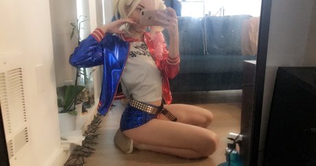 moonstreuxx beautiful pornstar photo