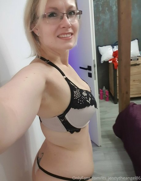 its jennytheangel86 star top pic