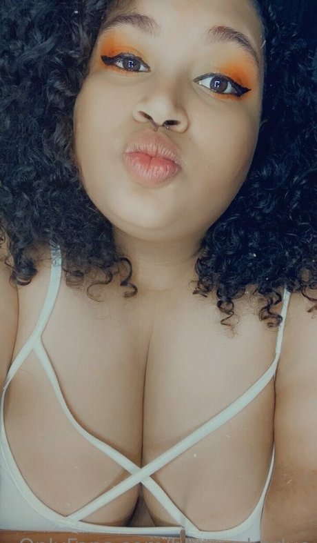 bbwamberlve adult model pictures