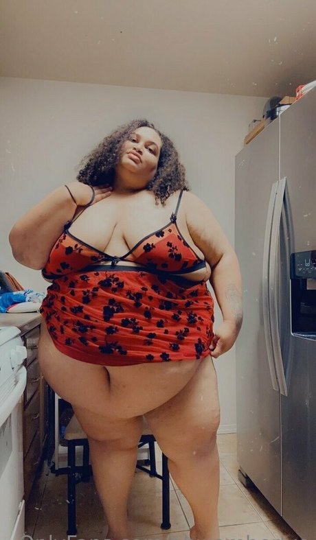 bbwamberlve model nude img