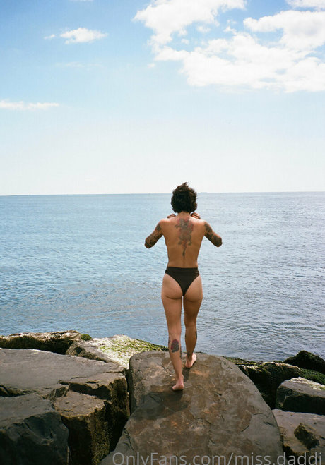 yourfavoritetomboy model beautiful archive