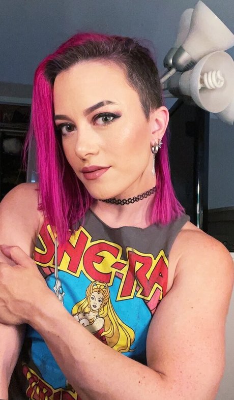 Claire Max pornographic star pics