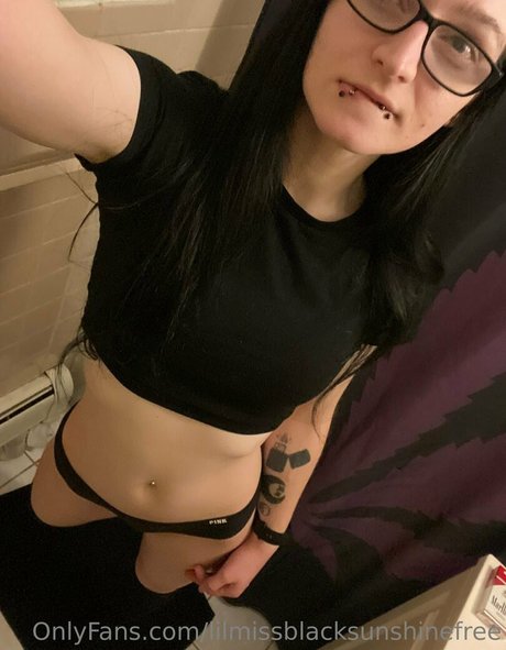 lilmissblacksunshinefree exclusive model gallery