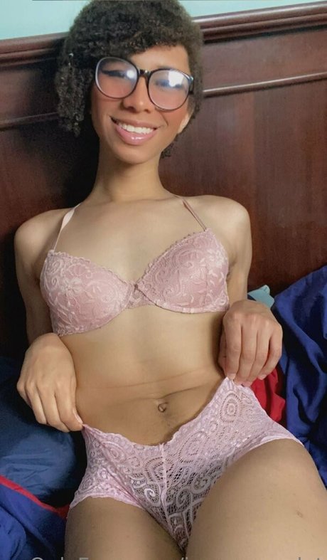 ivyevescarlet hot pornstar pics