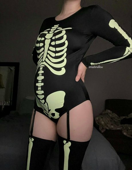 smashmelllow star sexy pic