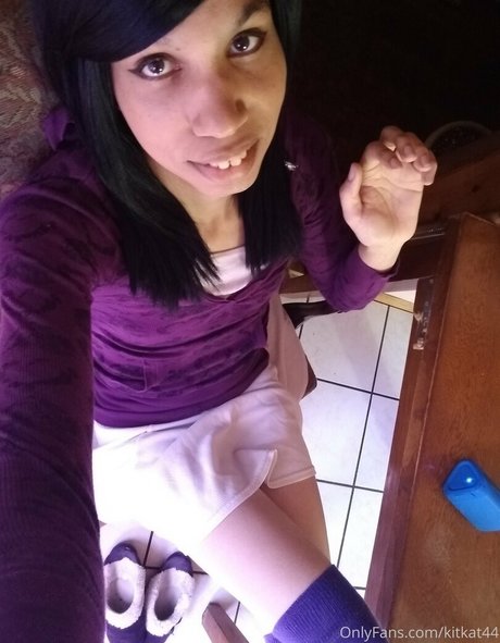 kitkat44 pornstar sexy pic