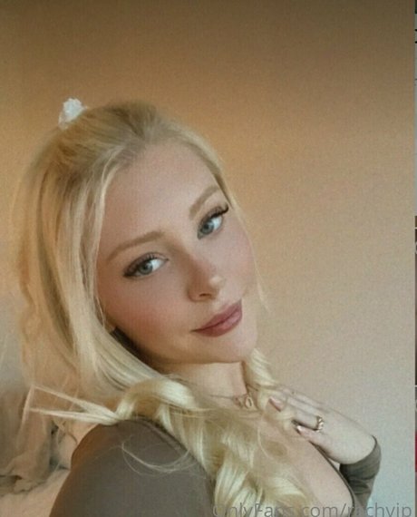 rachvip model erotic pics
