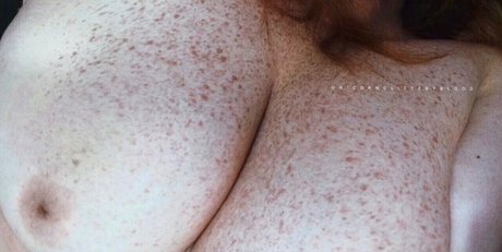 Unicornglitteryblood erotic pornstar pics