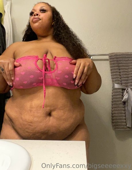 big labia onlyfans art nude images