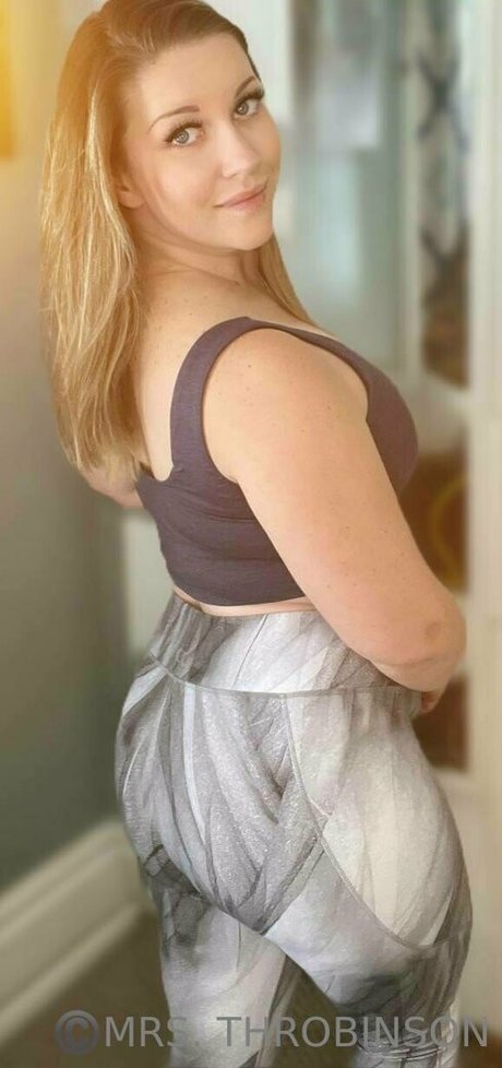 shemale fucks girl onlyfans xxx pics