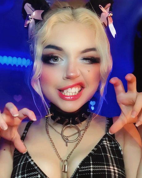 Queen Nephilim pretty pornstar images