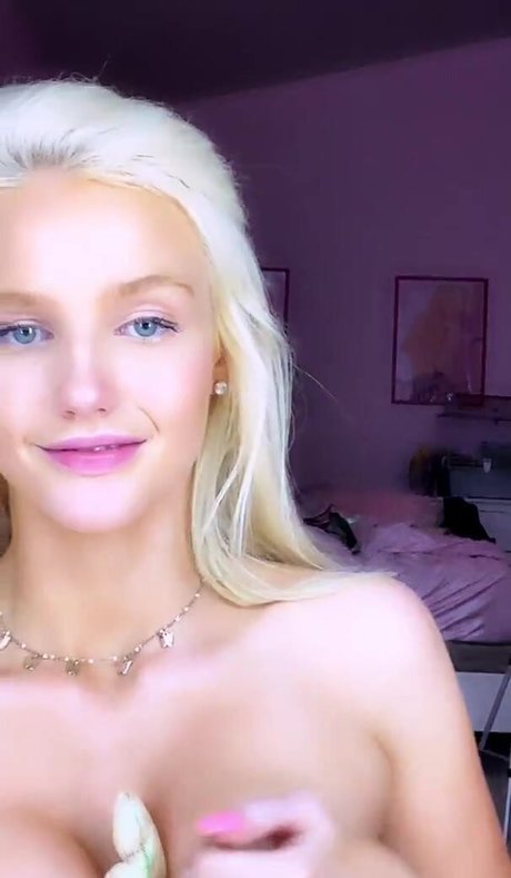 Linsey99 star naked photos