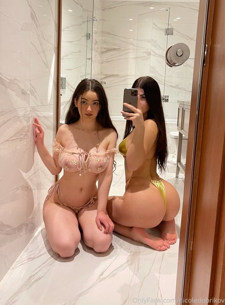 Nicole Dobrikov pornstar top pic