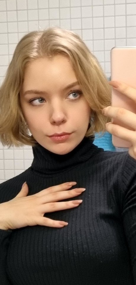 jovi fragole actress picture