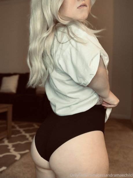 Cassandra Mae Davis sex pornstar pics