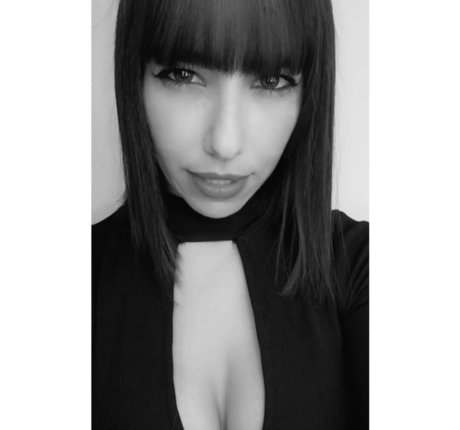 Sara Alarcon star exclusive images