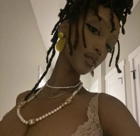 Solaya Ismail nice pornstar picture
