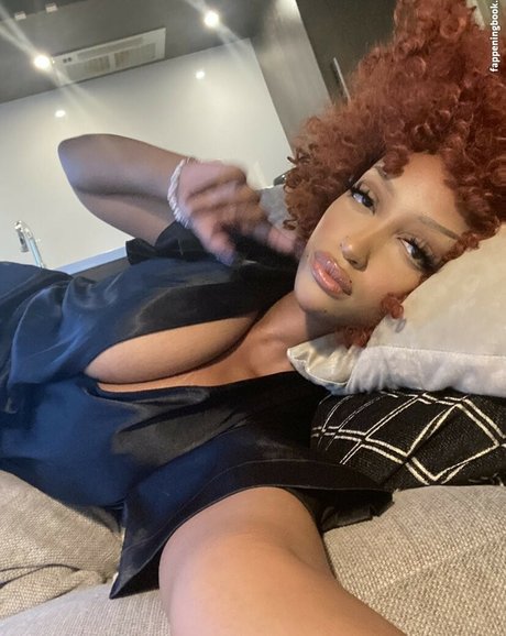 Solaya Ismail pornstar pretty pics