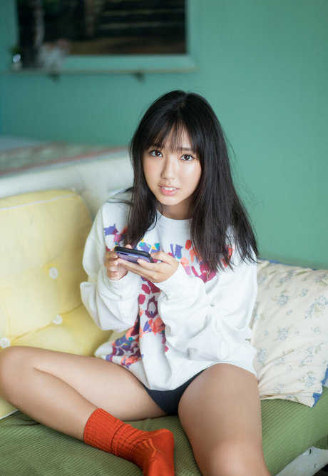 Aika Sawaguchi sexy model pics